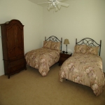 thumb_1084_bedroom.jpg