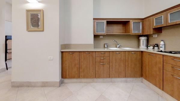 Kosher Short Term Rental in Jerusalem Israel right by kikar hashabat