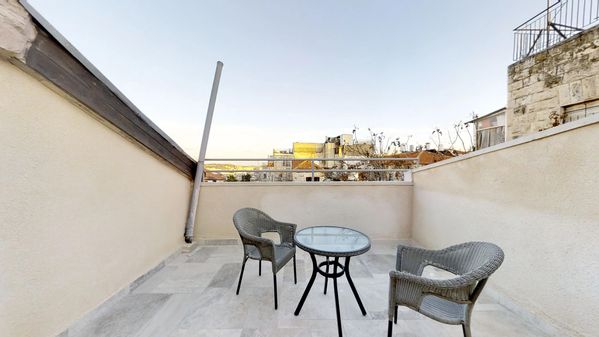 Rechov Yoel: Beautiful Jerusalem Apartment in Meah Shearim