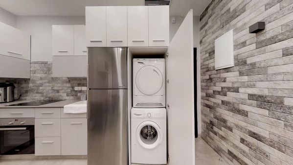 Fresh, clean, great 1 bedroom apartment on ground floor on Yoel St