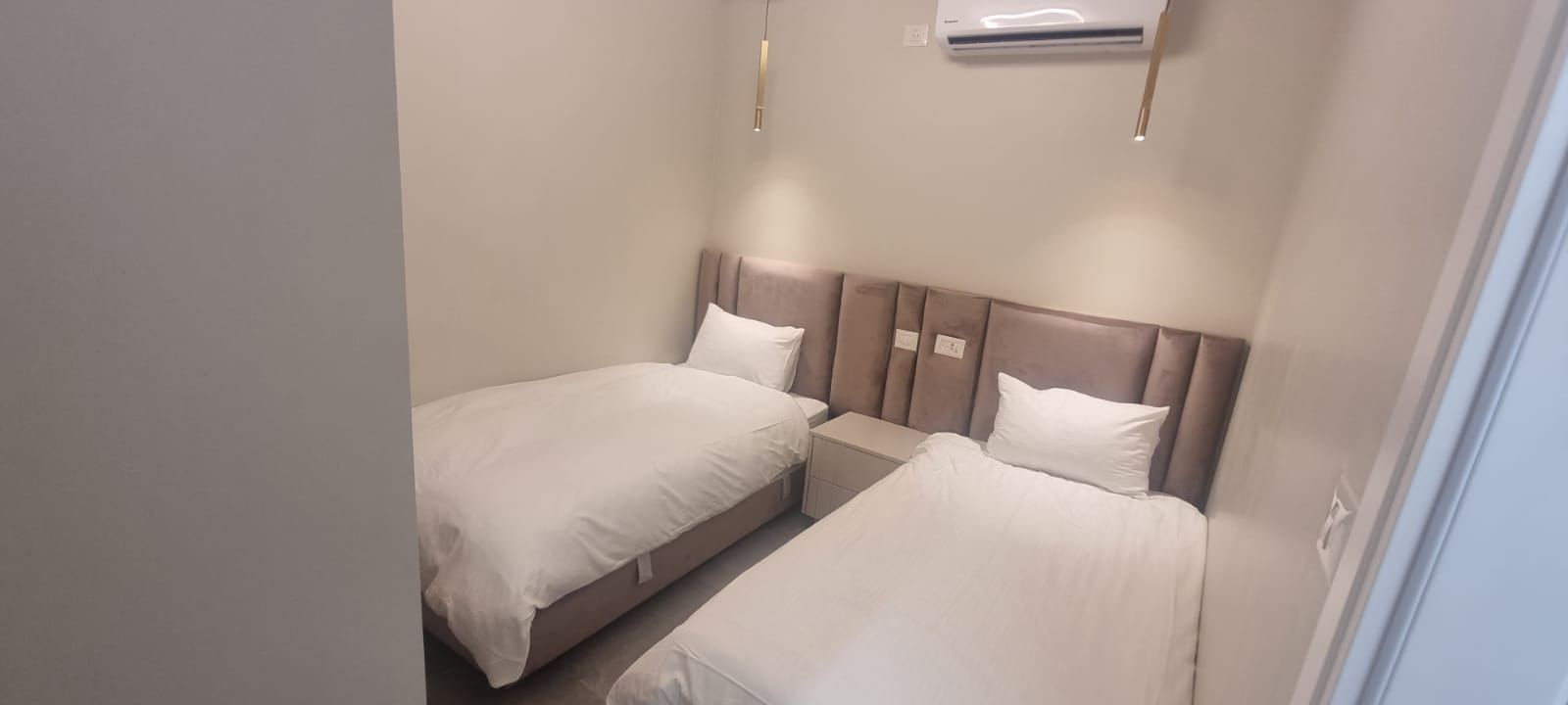 Brand new Strauss 2 bedrooms. Vacation Jerusalem Rentals in Geula-Meah Shearim