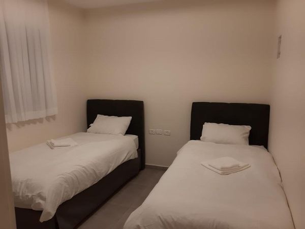 Strauss 4 bedroom luxurious spacious apartment