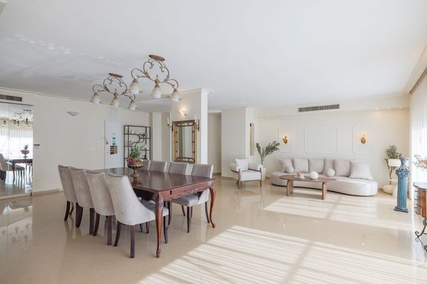 Apartment in Hiram Street