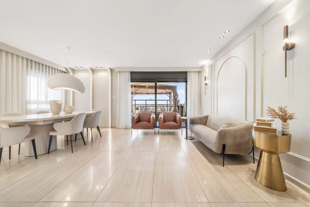 New Beautiful Apartment