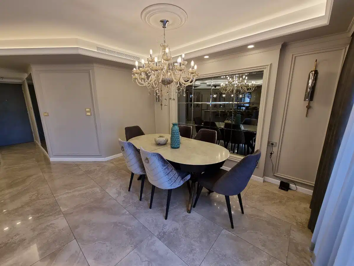 nice 4 bedroom apartment