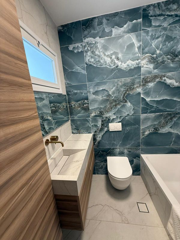 Family vacation apartment, NEWLY RENOVATED holiday rental in Rehavia, Jerusalem