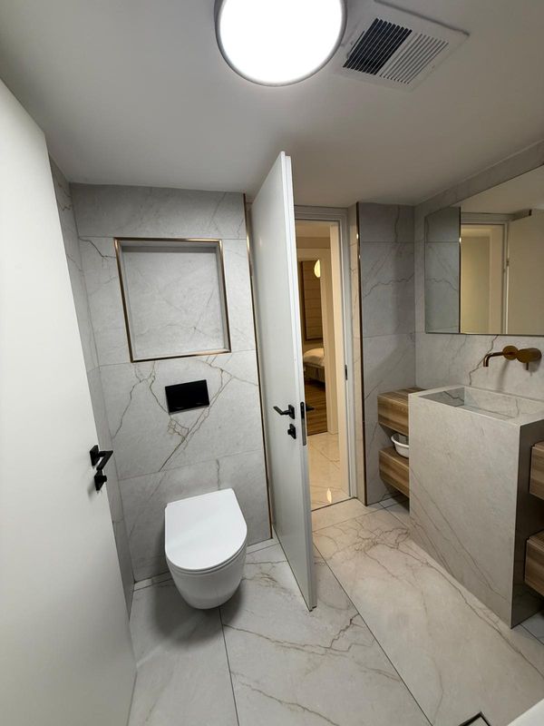 Family vacation apartment, NEWLY RENOVATED holiday rental in Rehavia, Jerusalem