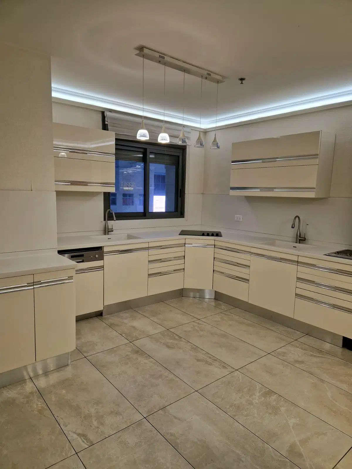 nice 3 bedroom apartment